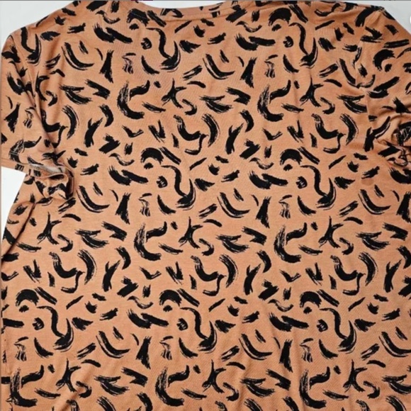 Nine West Shirt Womens XL Abstract Print Soft Spun Short Sleeve V-Neck Top - Picture 6 of 7